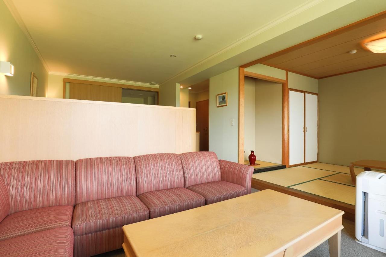 Furano La Terre Hotel Nakafurano Buitenkant foto